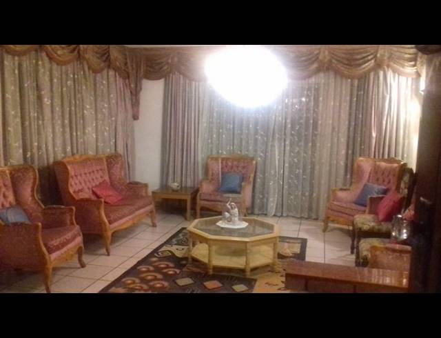 4 BEDROOM HOUSE FOR SALE IN PARLOCK